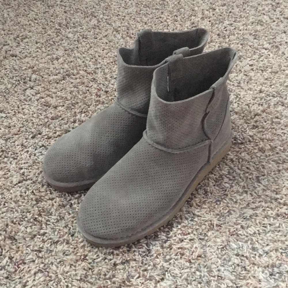 Ugg Boots Grey Perforated Women’s Size 10